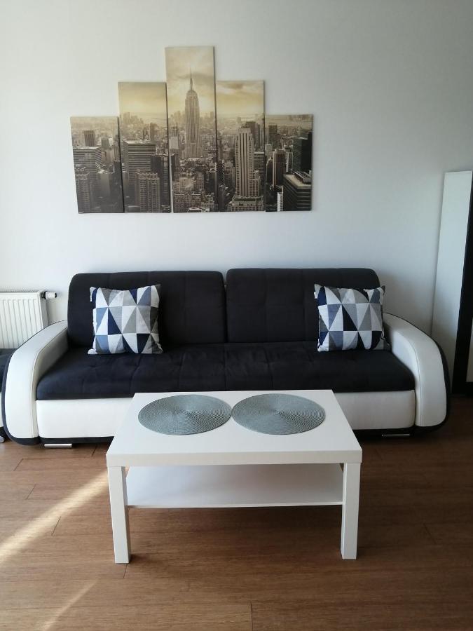 에우크 Apartament Sloneczny 아파트 외부 사진